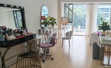 洋洋美妆造型工作室