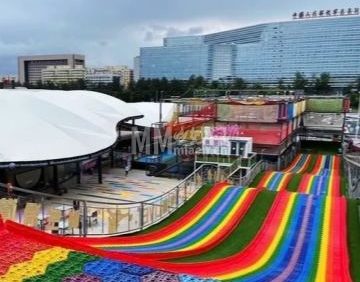 时空滑道（华熙LVE·五棵松商业街区店）