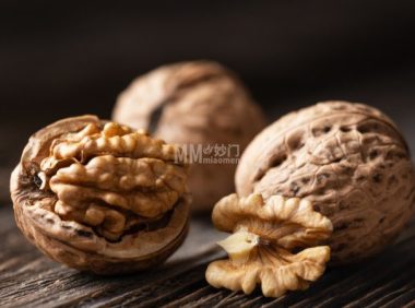 都市人低成本养生指南：核桃的功效与正确食用方法